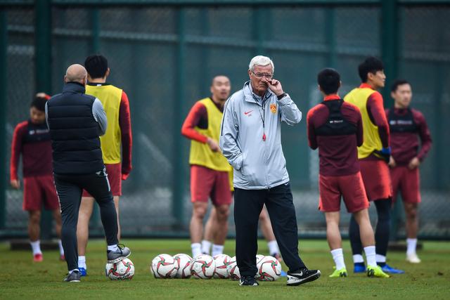 杨28+11老鹰险胜凯尔特人 步行者送76人5连败