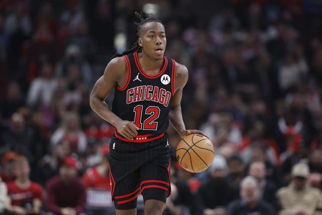 欧冠-大马丁神扑 尤文图斯0-0战平阿斯顿维拉