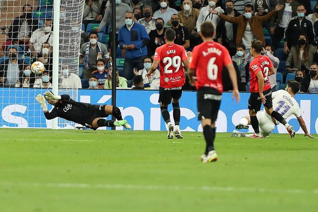 英超-阿马德帽子戏法 曼联3-1逆转南安普顿